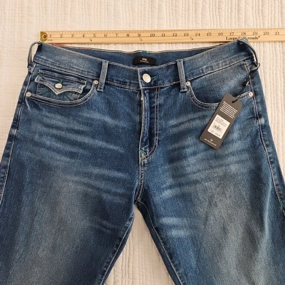 True Religion Geno Big T Flap Jeans Men's 36x32 Med Wash Relaxed‎ Slim NWT NEW